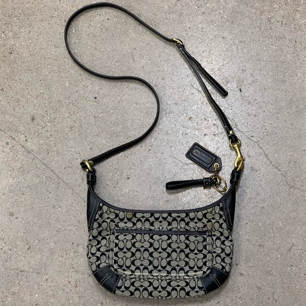 COACH Vintage Y2K Soho Hobo Black Signature Canvas Shoulder Bag Size Small - Picture 13 of 13